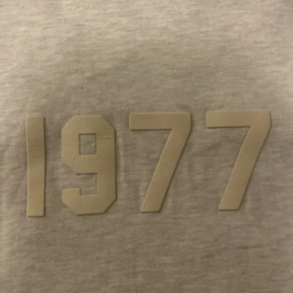 Size S Fear of God Essentials ‘1977’ Tee - Picture 3 of 6